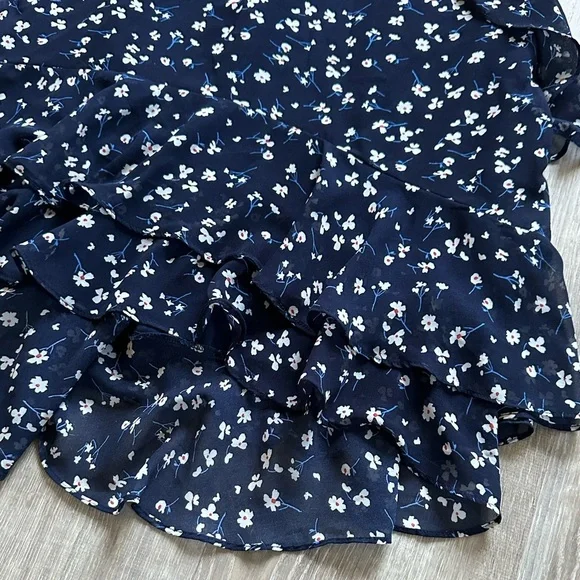 Banana Republic Floral Print Tiered Ruffle Dress Size 8 - Picture 2 of 5